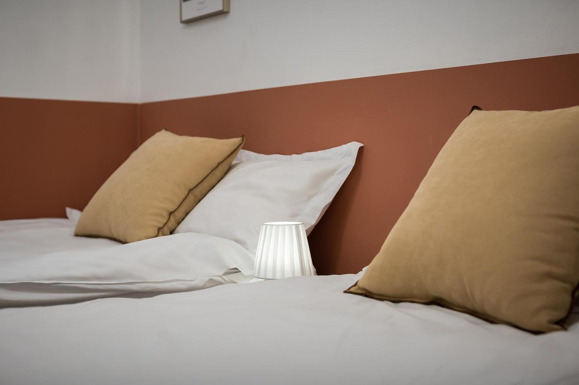 Ssh Myeongdong Dongdo Hostel โซล ภายนอก รูปภาพ
