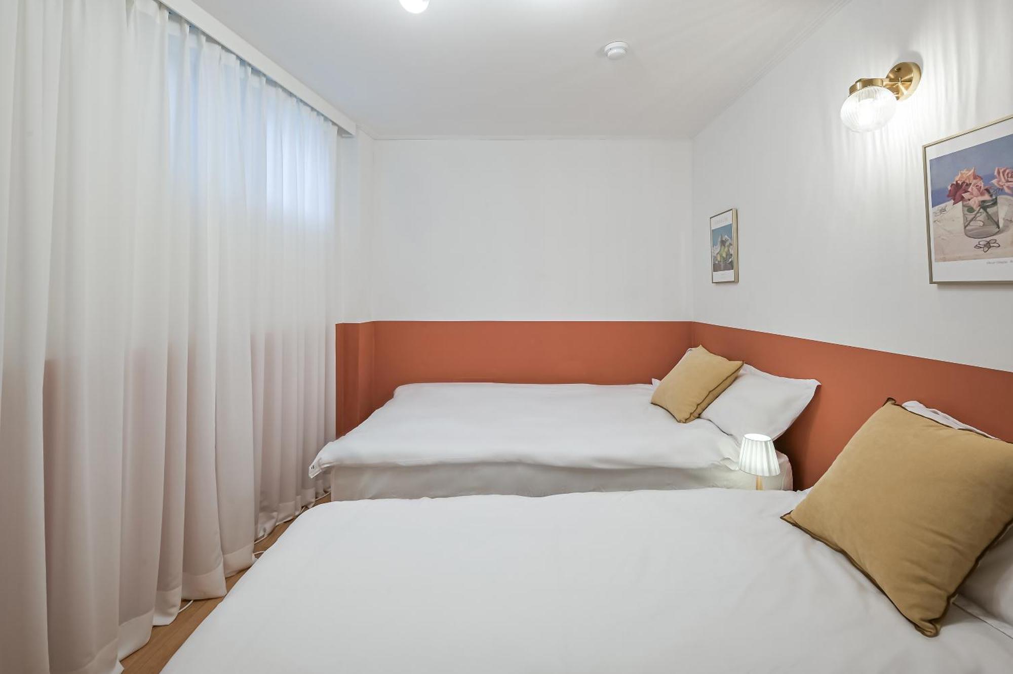 Ssh Myeongdong Dongdo Hostel โซล ภายนอก รูปภาพ
